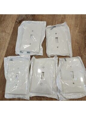 5 WHITE LIGHT SWITCH Cover Wall plate LEVITON UNBREAKABLE M52-PJ1-WM OVERSIZE